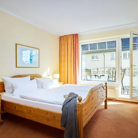 Strandhotel Luise Von Preussen מלון צינוביץ